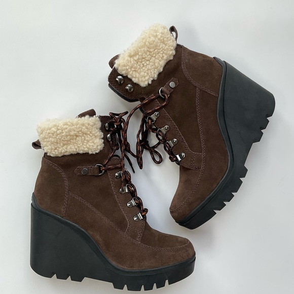 Guess Women’s Taanya Leather Wedge Booties Brown Suede Size 9.5